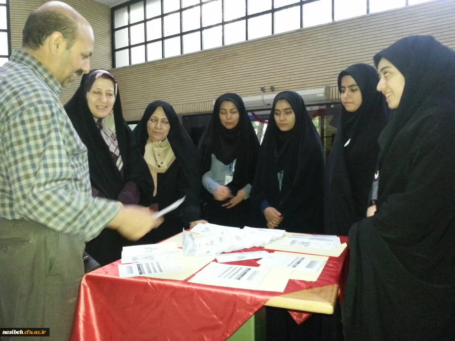 فعالیت های کانون ورزش درروز چهارم از هفته تربیت بدنی 29/7/93 8