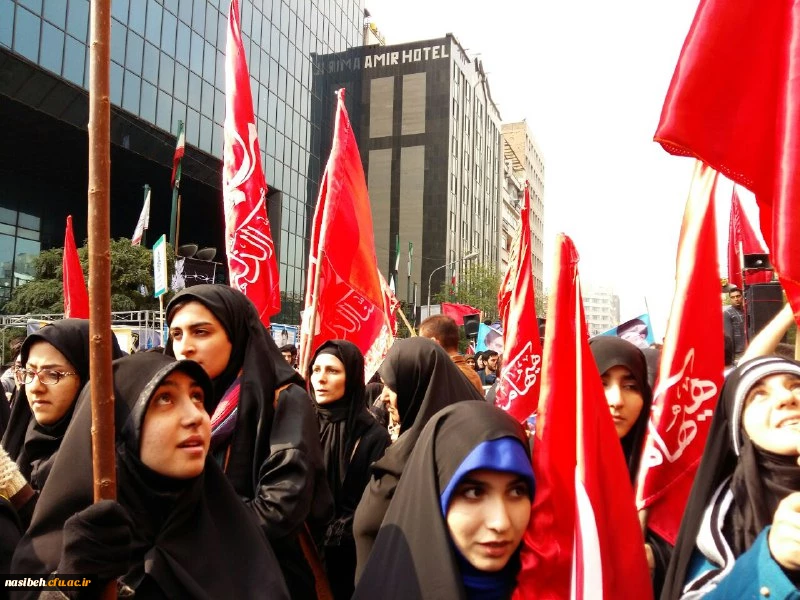 شرکت دانشجومعلمان درراهپیمایی سیزده آبان  4