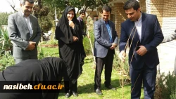 مراسم روز درختکاری با حضور جمعی ازمسئولین،اساتید و دانشجویان پردیس نسیبه  برگزار شد.
 
 2