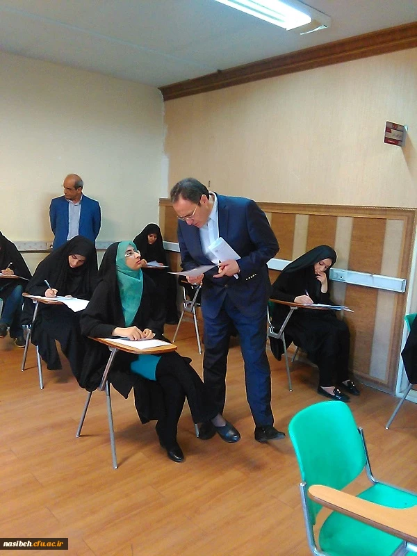 بازدید دکترمهرمحمدی سرپرست دانشگاه فرهنگیان ازنحوه برگزاری امتحانات پایان ترم  6