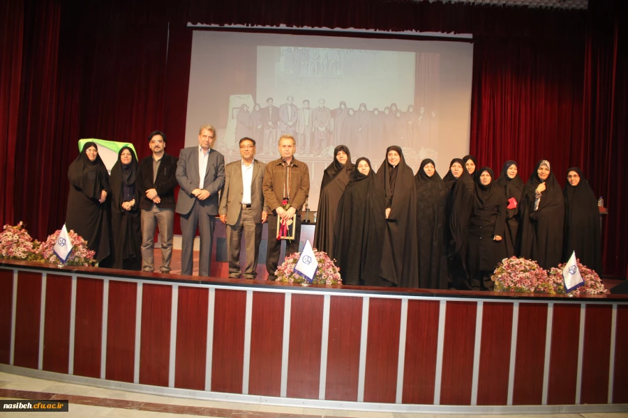 در نخستین جلسله شورای اداری نسیبه تهران

مراسم تجلیل از بازنشستگان پردیس نسیبه تهران برگزار شد. 3