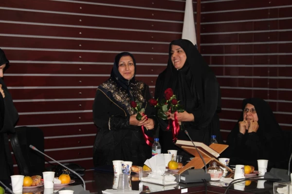 در نخستین جلسله شورای اداری نسیبه تهران

مراسم تجلیل از بازنشستگان پردیس نسیبه تهران برگزار شد. 6