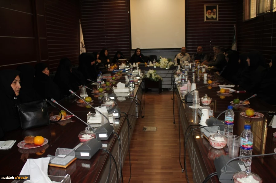 در نخستین جلسله شورای اداری نسیبه تهران

مراسم تجلیل از بازنشستگان پردیس نسیبه تهران برگزار شد. 7