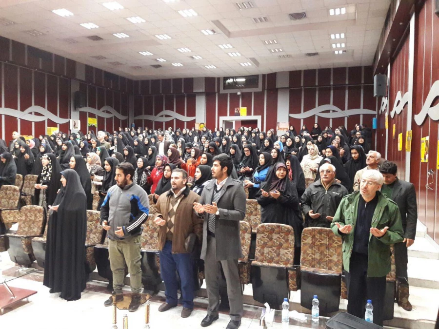 گرامیداشت 9دی «روز بصیرت و میثاق امت با ولایت»،

به همت پردیس نسیبه تهران و معاونت اجتماعی، فرهنگی شهرداری تهران برگزار شد. 5