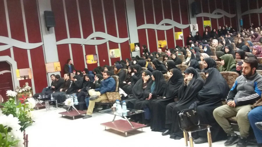 گرامیداشت 9دی «روز بصیرت و میثاق امت با ولایت»،

به همت پردیس نسیبه تهران و معاونت اجتماعی، فرهنگی شهرداری تهران برگزار شد. 7