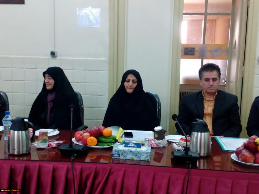 در مرکز آموزش عالی شهید باهنر تهران برگزار شد:

اولین جلسه دفاع از پایان نامه دانشجویان کارشناسی ارشدِ دانشگاه فرهنگیان 3