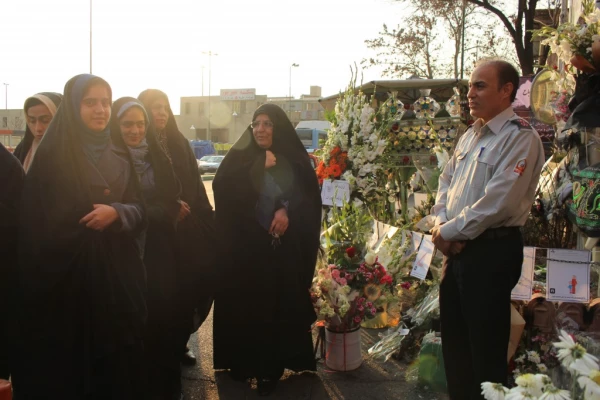 حضور مسئولین و جمعی از دانشجویان پردیس نسیبه

در پی حادثه پلاسکو و ابراز همدری با ایستگاه 77آتش نشانی شهید خورشید فر 5