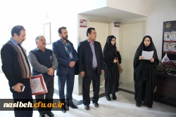 با حضور جمعی ازدانشجویان و اساتید پردیس نسیبه:

مراسم تجلیل از جان فشانی شُهدای آتش نشان برگزار شد. 4