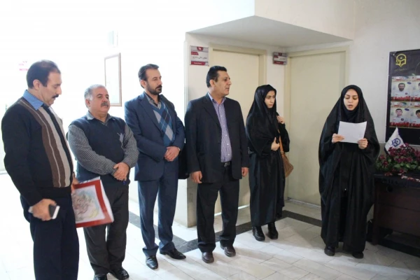 با حضور جمعی ازدانشجویان و اساتید پردیس نسیبه:

مراسم تجلیل از جان فشانی شُهدای آتش نشان برگزار شد. 4