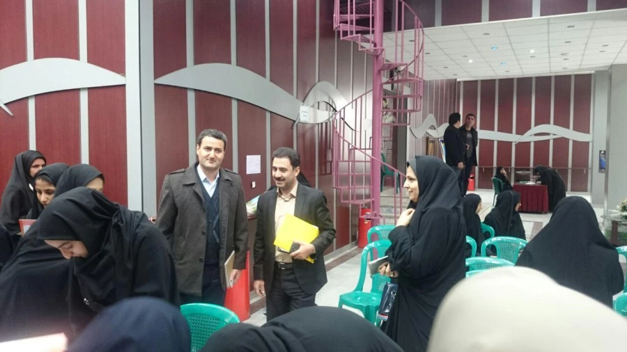 ثبت نام دانشجویان ورودی جدید متمرکز در سال تحصیلی 96-95 انجام شد. 5