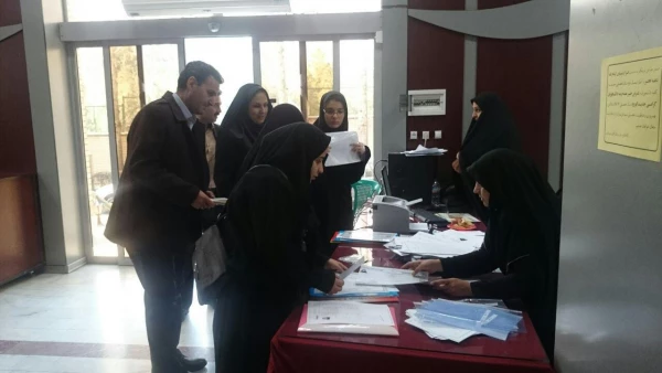 ثبت نام دانشجویان ورودی جدید متمرکز در سال تحصیلی 96-95 انجام شد. 6