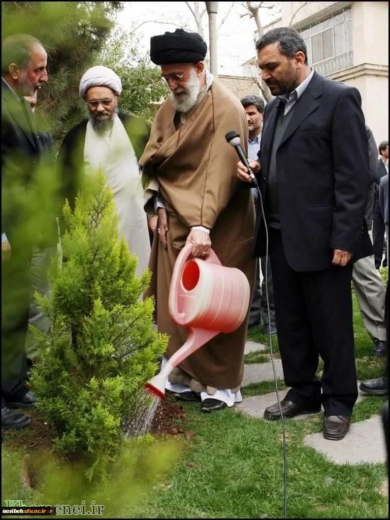 15اسفند ماه روز درخت کاری