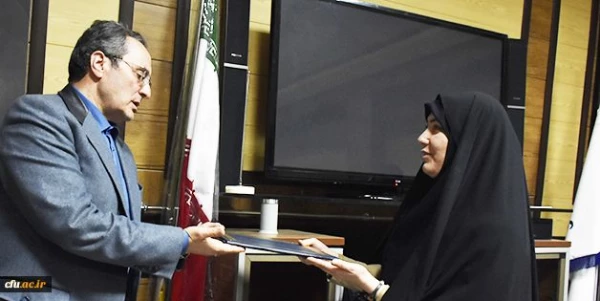 در اختتامیه نشست مدیران استانی در بوشهر انجام شد:

معرفی مدیران برتر استانی 4