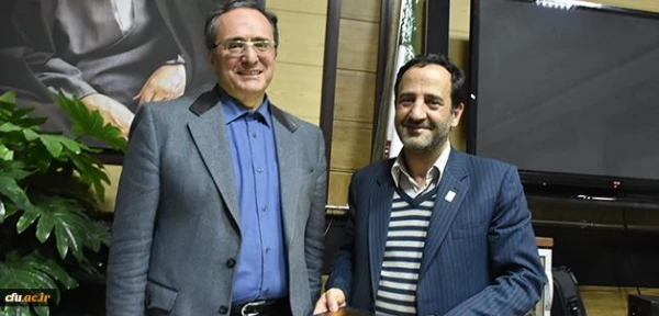 در اختتامیه نشست مدیران استانی در بوشهر انجام شد:

معرفی مدیران برتر استانی 5