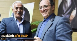 در اختتامیه نشست مدیران استانی در بوشهر انجام شد:

معرفی مدیران برتر استانی 7