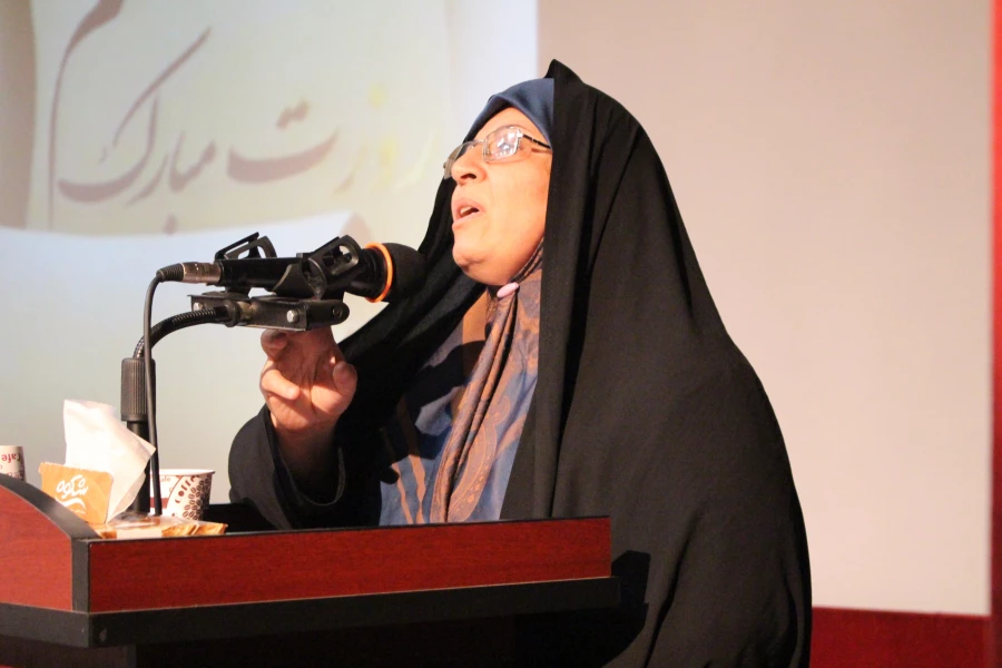 با حضورجهان آرا، معاون آموزش ابتدایی اداره کل آموزش و پرورش تهران:

جشن بزرگداشت  | مقام شامخ معلّم | در پردیس نسیبه تهران برگزار شد. 2