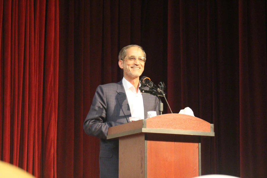 با حضورجهان آرا، معاون آموزش ابتدایی اداره کل آموزش و پرورش تهران:

جشن بزرگداشت  | مقام شامخ معلّم | در پردیس نسیبه تهران برگزار شد. 3