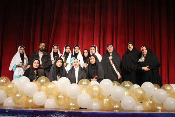 با حضورجهان آرا، معاون آموزش ابتدایی اداره کل آموزش و پرورش تهران:

جشن بزرگداشت  | مقام شامخ معلّم | در پردیس نسیبه تهران برگزار شد. 4