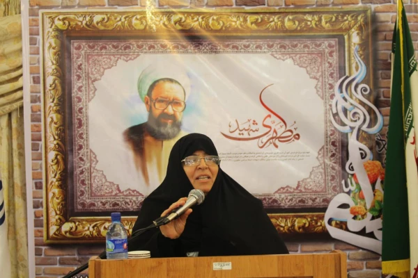 در مجتمع اردویی کشوری شهید باهنر کولکچال؛

مراسم بزرگداشت شهید مطهری و هفته معلم، آموزش پردیس نسیبه و مراکز تابعه تهران برگزار شد. 10