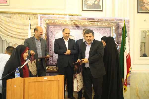 در مجتمع اردویی کشوری شهید باهنر کولکچال؛

مراسم بزرگداشت شهید مطهری و هفته معلم، آموزش پردیس نسیبه و مراکز تابعه تهران برگزار شد. 18