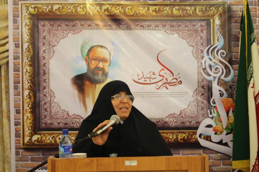 تقدیر و قدردانی از دکتر هزاوه ای

 در حاشیه بزرگداشت هفته معلم در اردوگاه کشوری شهید باهنر تهران 6