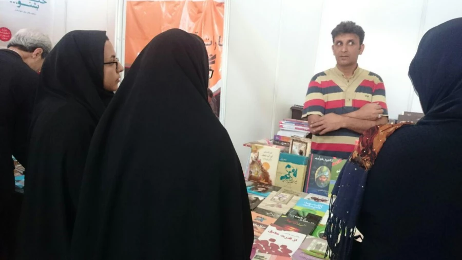 بازدید دانشجویان نسیبه تهران از نمایشگاه بین المللی کتاب تهران 10