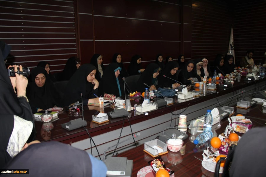 حجت الاسلام والمسلمین دادگر نماینده مقام معظم رهبری دانشگاه فرهنگیان :

نباید ولنگاری برخی مسئولین باعث زیر سؤال بردن دانشگاه فرهنگیان شود. 9