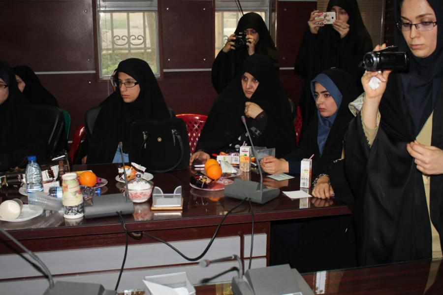 حجت الاسلام والمسلمین دادگر نماینده مقام معظم رهبری دانشگاه فرهنگیان :

نباید ولنگاری برخی مسئولین باعث زیر سؤال بردن دانشگاه فرهنگیان شود. 16