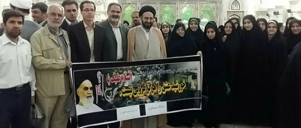 مسئولین و دانشجویان دانشگاه فرهنگیان استان تهران

همگام با دانشگاهیان، با آرمان های امام راحل تجدید میثاق کردند 2