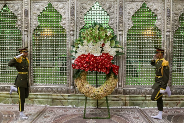 مسئولین و دانشجویان دانشگاه فرهنگیان استان تهران

همگام با دانشگاهیان، با آرمان های امام راحل تجدید میثاق کردند 7