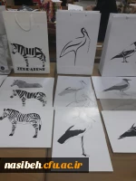 گرافیک در معنای لغت بمعنی ترسیم و نگارش است

برگزاری نمایشگاه  آفرینش های هنری دانشجویان استاد خوشبختی  در کتابخانه پردیس نسیبه تهران 7