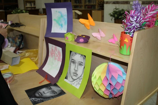 در کتابخانه پردیس نسیبه تهران برگزارشد

برگزاری نمایشگاه  آفرینش های هنری دانشجویان استاد خوشبختی 13