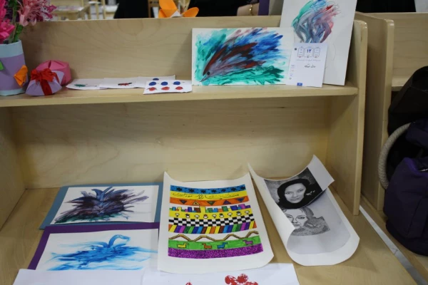 در کتابخانه پردیس نسیبه تهران برگزارشد

برگزاری نمایشگاه  آفرینش های هنری دانشجویان استاد خوشبختی 14