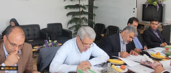 با حضور معاون نظارت و ارزیابی و تضمین کیفیت دانشگاه برگزار شد:

بررسی و تبیین شیوه نامه ارزیابی و انتخاب کارمند نمونه در دانشگاه فرهنگیان 2