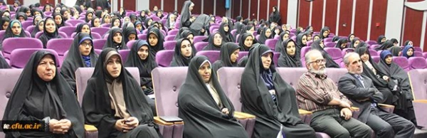 معاون امور زنان و خانواده ریاست جمهوری در مراسم دهه کرامت در پردیس نسیبه تهران تاکید کرد:
ضرورت تبیین فرهنگ رضوی و شناسایی و ترویج آن
 5