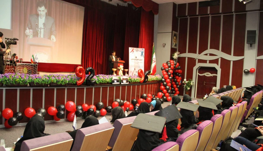 مراسم جشن  فارغ التحصیلی دانشجومعلمان ورودی 1392 3
