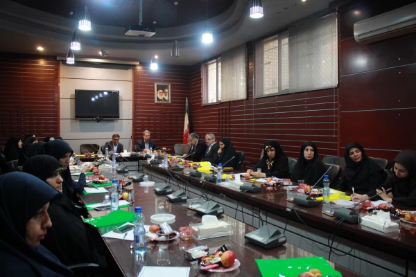 اولین نشست صمیمانه اساتید پردیس نسیبه با حضورمدیریت محترم امور پردیس های استان تهران 3