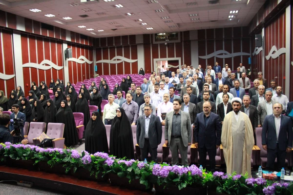 دکتر انصاری راد در نشست تخصصی کاروزی دانشگاه فرهنگیان در پردیس نسیبه گفت :
کارورزی پلی است به سوی دانش مهارتی وآموزش معلمین فردا 
 3