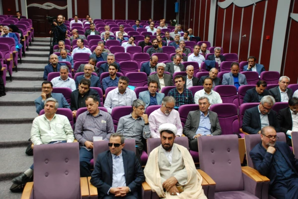 دکتر انصاری راد در نشست تخصصی کاروزی دانشگاه فرهنگیان در پردیس نسیبه گفت :
کارورزی پلی است به سوی دانش مهارتی وآموزش معلمین فردا 
 4