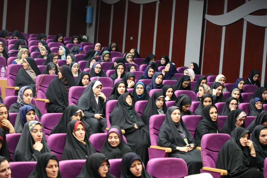 افتتاحیه بیست وهشتمین جشنواره فرهنگی واجتماعی دانشجومعلمان دختردانشگاه فرهنگیان 3