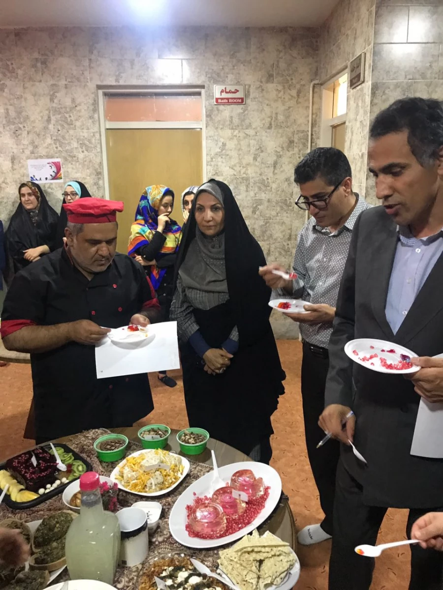 جشنواره غذای سالم به مناسبت هفته بهداشت وسلامت  6