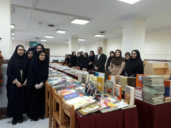 نشست راهکارهای توسعه فرهنگ کتابخوانی دانشجومعلمان برگزارشد . 7