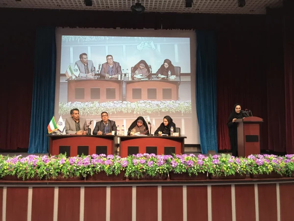 نشست صمیمانه مسولان مدیریت استانی تهران و پردیس نسیبه با دانشجومعلمان 2