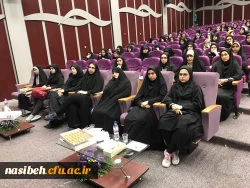 نشست صمیمانه مسولان مدیریت استانی تهران و پردیس نسیبه با دانشجومعلمان 3