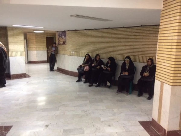 بازدید دکترعلی نژاد معاون دانشجویی دانشگاه فرهنگیان از فرایند مصاحبه تکمیل ظرفیت ونیمه متمرکزدرپردیس نسیبه 5