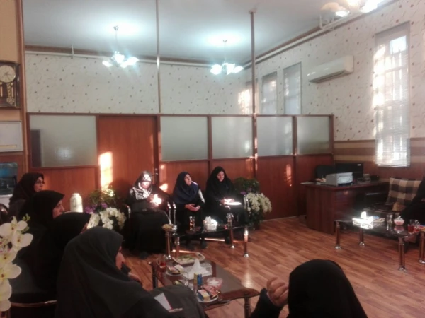 میزگرد تخصصی آسیب شناسی واحد کارورزی برگزارشد. 4