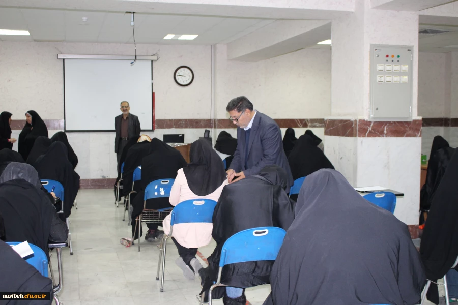 بازدید مدیریت امور پردیس های استان تهران و معاون آموزشی، فرهنگی و پژوهشی استان از برگزاری امتحانات پایان ترم 12