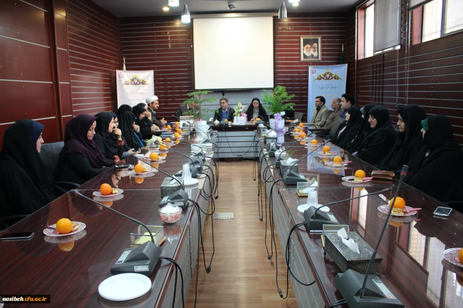 جلسه معارفه دکترخدابنده معاونت مالی ، اداری ودانشجویی پردیس نسیبه وتقدیراززحمات دکترعادلی فر 7