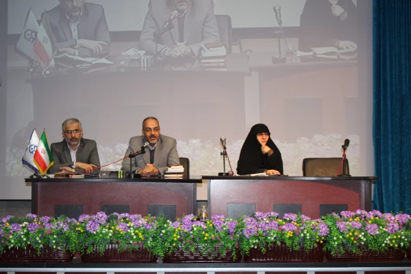 برگزاری جلسه توجیهی هسته ی گزینش اداره کل آموزش وپرورش با دانشجویان ورودی بهمن 97 2