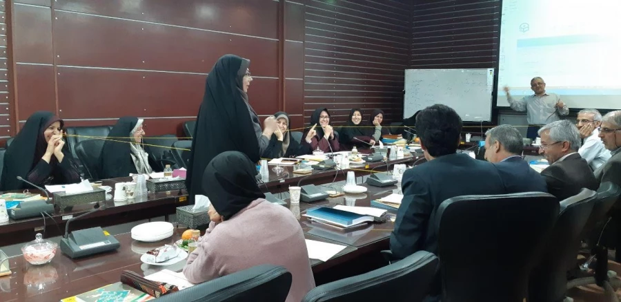 برگزاری دومین جلسه دوره آموزشی سند تحول  3